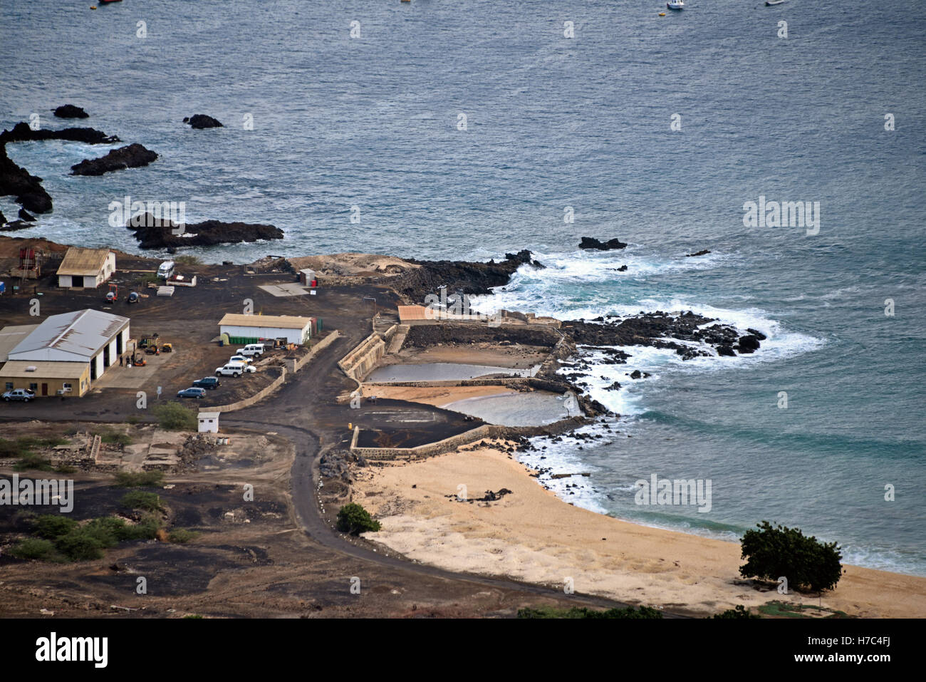 La larga playa tortuga estanques utilizados para la celebración de las tortugas marinas verdes hasta el 1930. Foto de stock