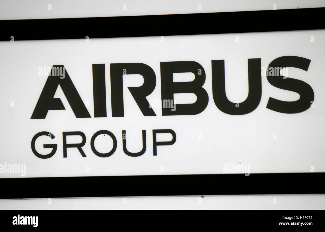 Logo das der Marke 'Grupo' de Airbus, Berlín. Foto de stock