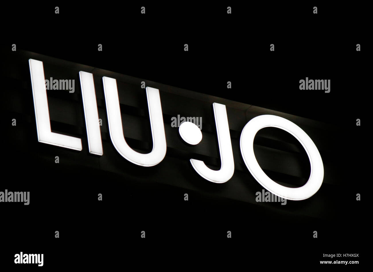 Liu jo fotografías e imágenes de alta resolución - Alamy