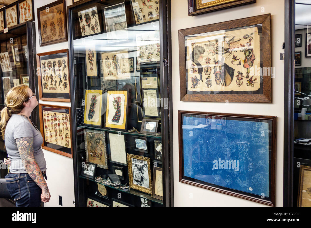 New York City,NY NYC Manhattan,Chinatown,Tienda Daredevil Tattoo,Museo