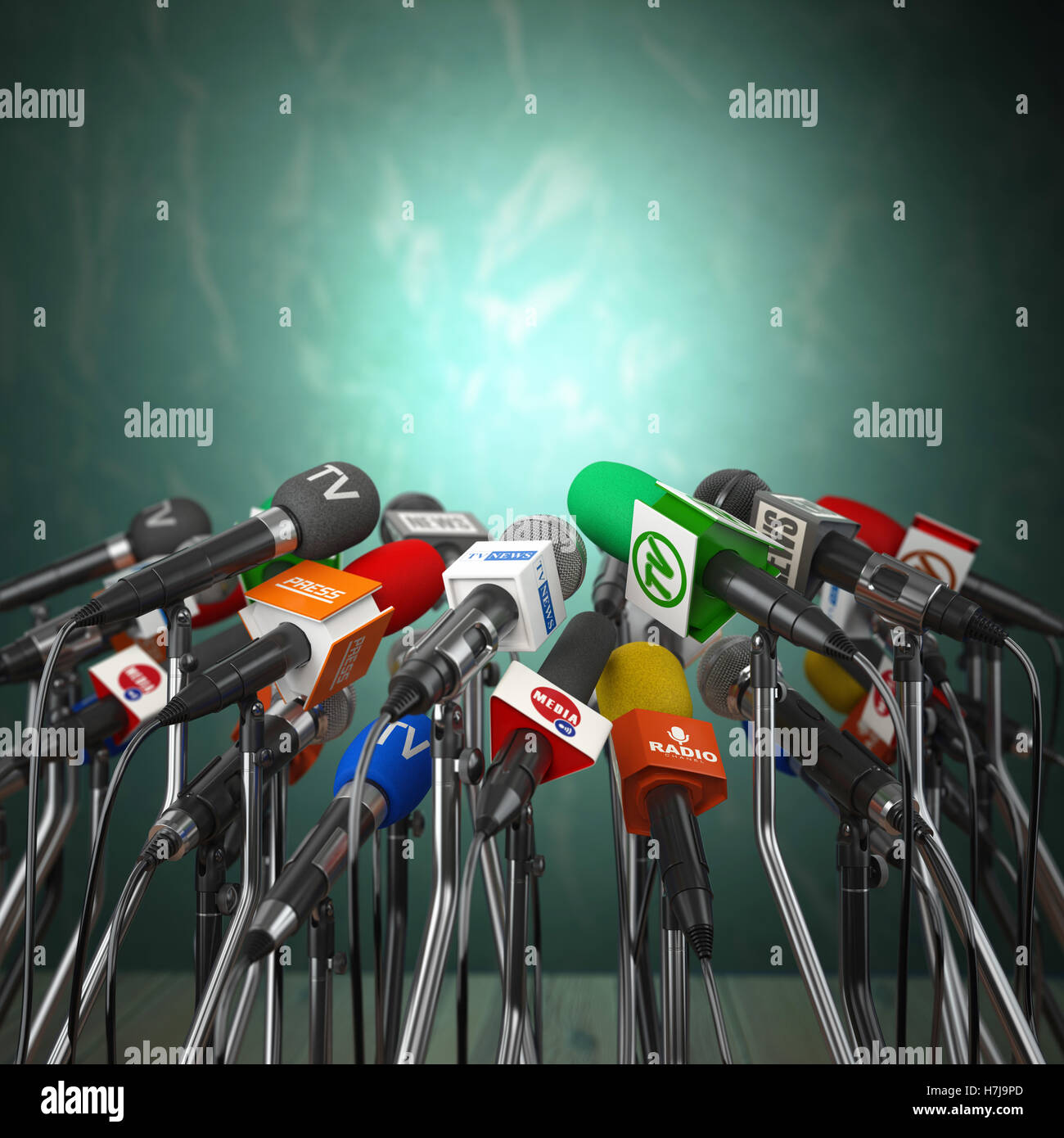 Micrófonos preparados para la conferencia de prensa o una entrevista sobre fondo verde. Ilustración 3d Foto de stock