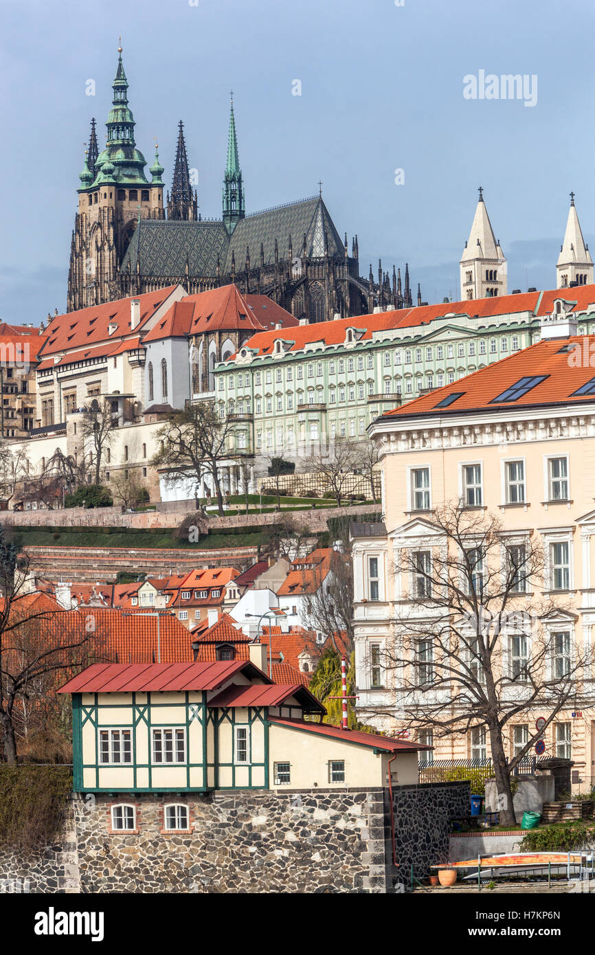 El Castillo de Praga, la Catedral de San Vito, Hradcany, República Checa Foto de stock