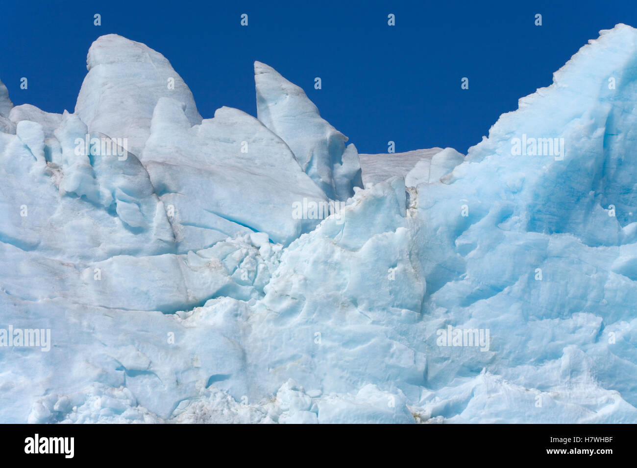 Formas Gráficas De Hielo Azul Resquicios Y Grietas De Glaciar Fortuna