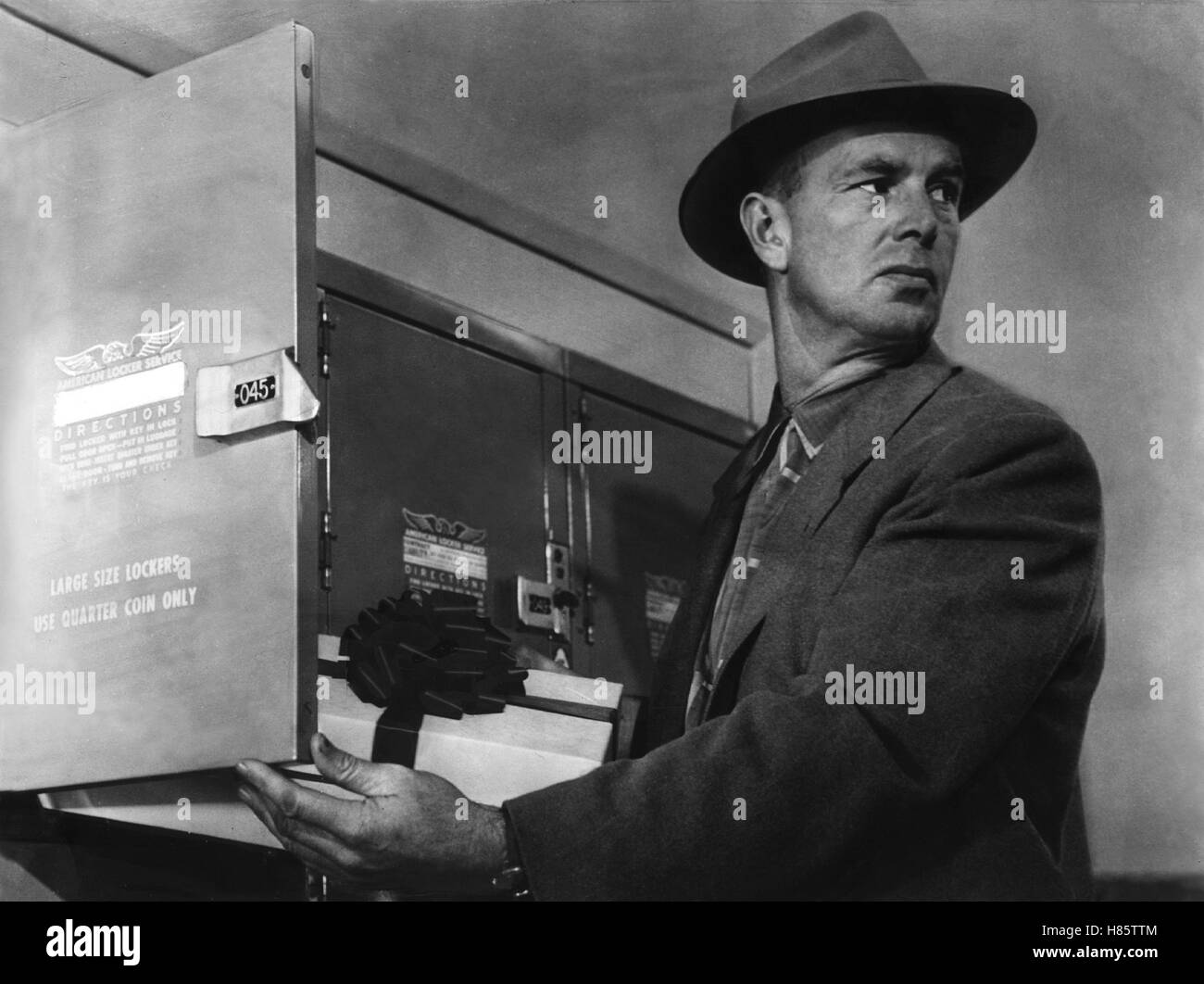 Die Rechnung ging nicht auf (el asesinato) USA 1956 s/w, Regie: Stanley Kubrick, Sterling Hayden, Stichwort: Paket, Schliessfach Foto de stock