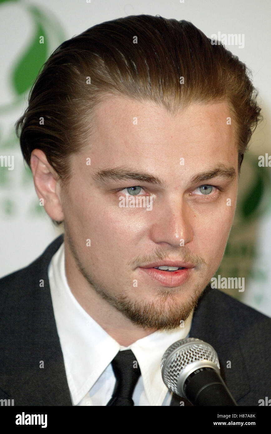 LEONARDO DICAPRIO 7ª Cruz Verde MILENIO AWA CENTURY CITY LOS ANGELES, EE.UU. el 09 de mayo de 2003 Foto de stock