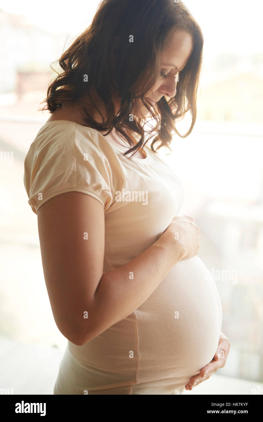 Embarazada ropa fotografías e imágenes de alta resolución - Página 4 - Alamy