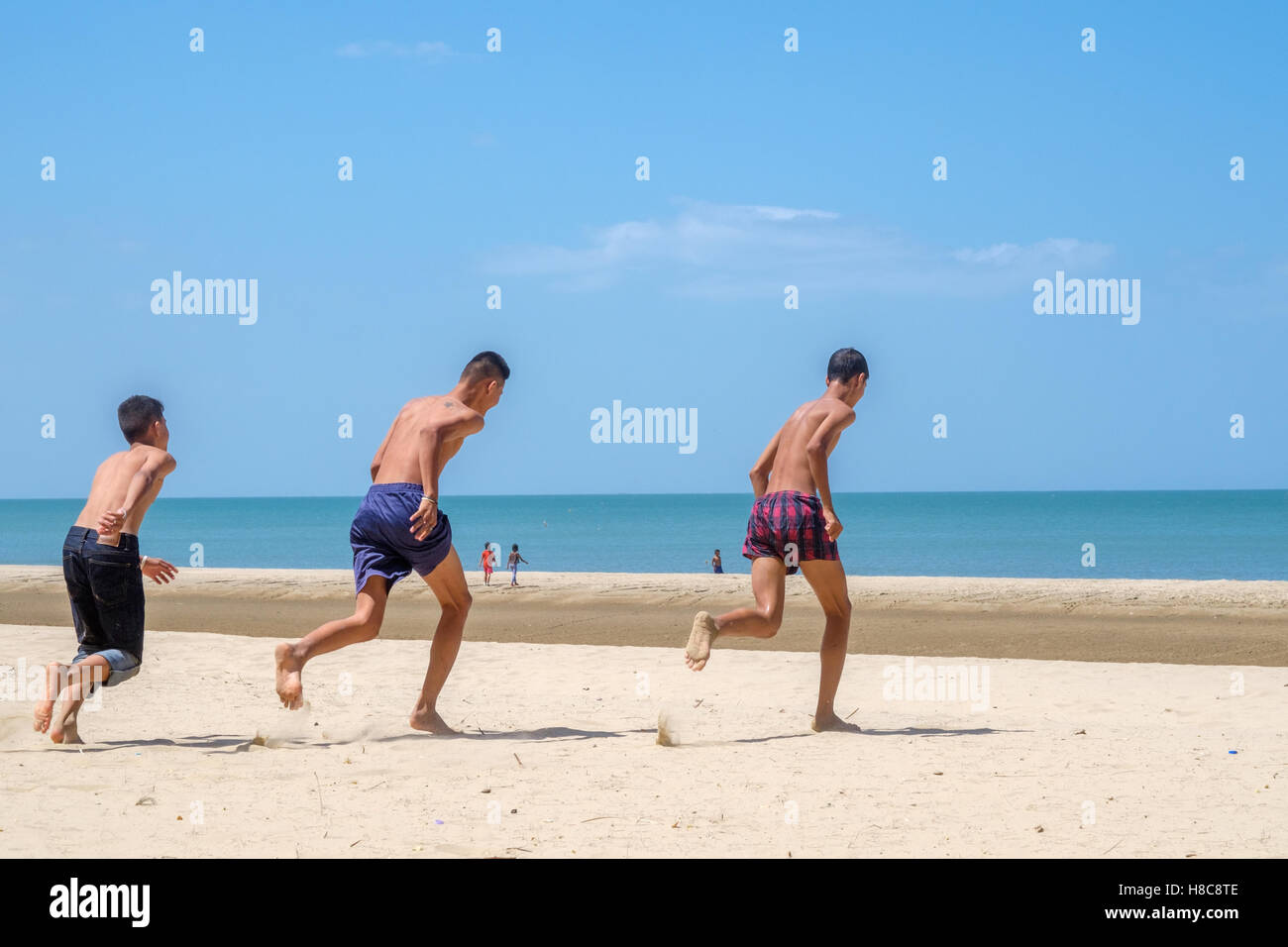 La vida de playa al sur de Hua Hin, Tailandia Foto de stock