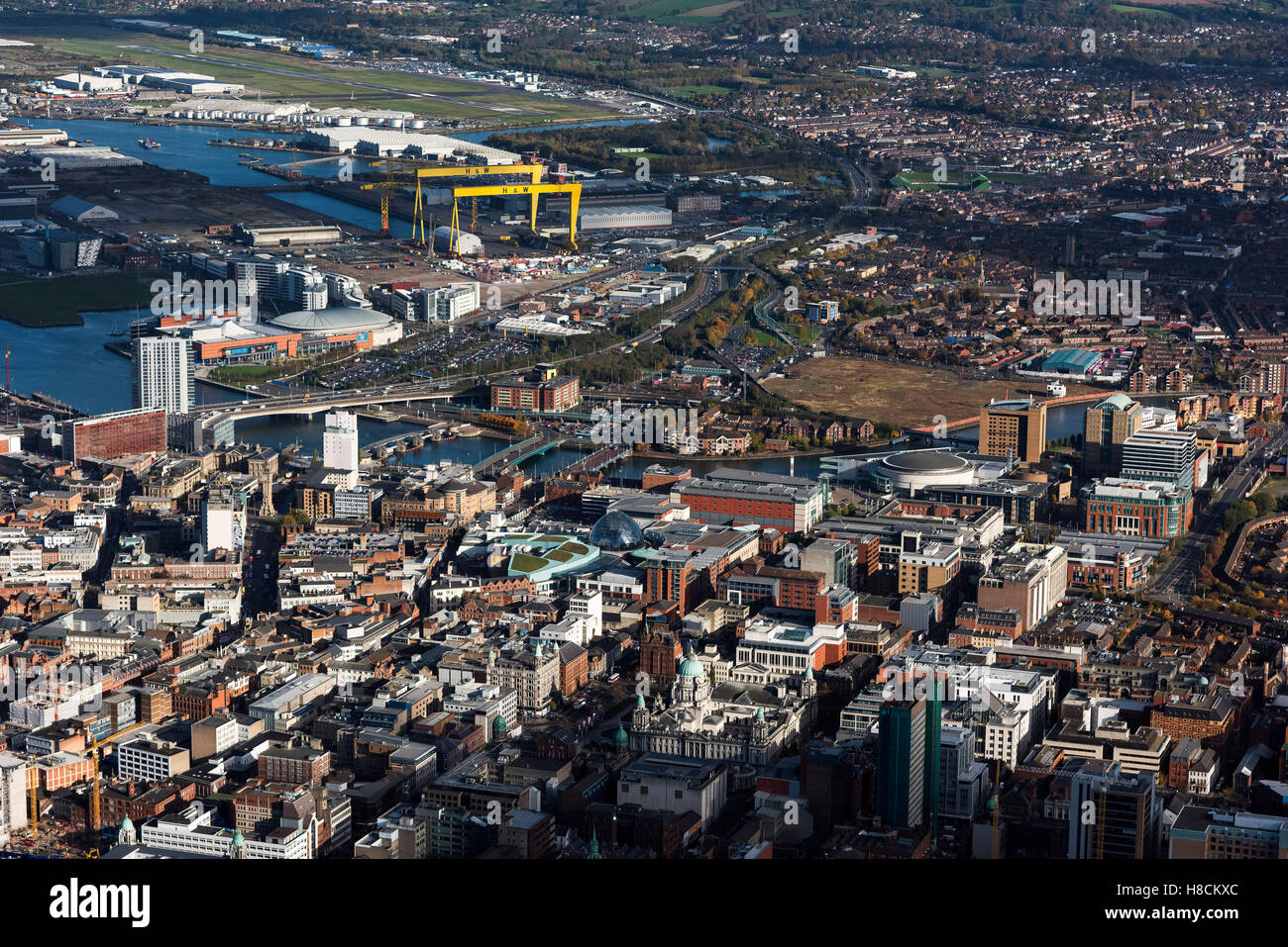 Antena del centro de la ciudad de Belfast, Irlanda del Norte Foto de stock