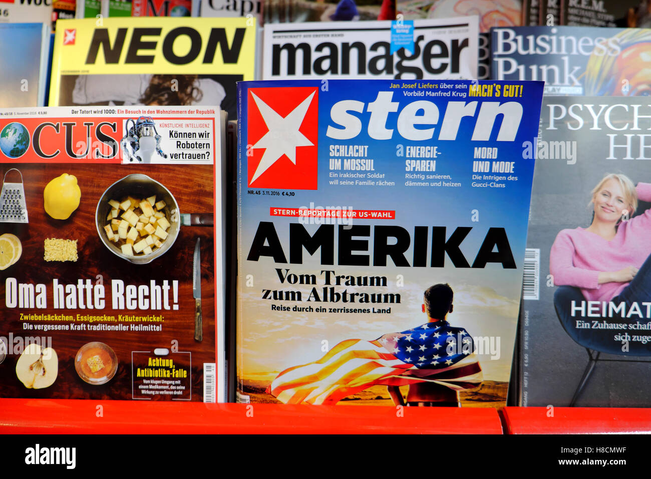 La revista Stern alemana portada headline 'Amerika' en quioscos de prensa  cubriendo electoral americano Wahl Berlín Noviembre 2016 Kathy DEWITT  Fotografía de stock - Alamy