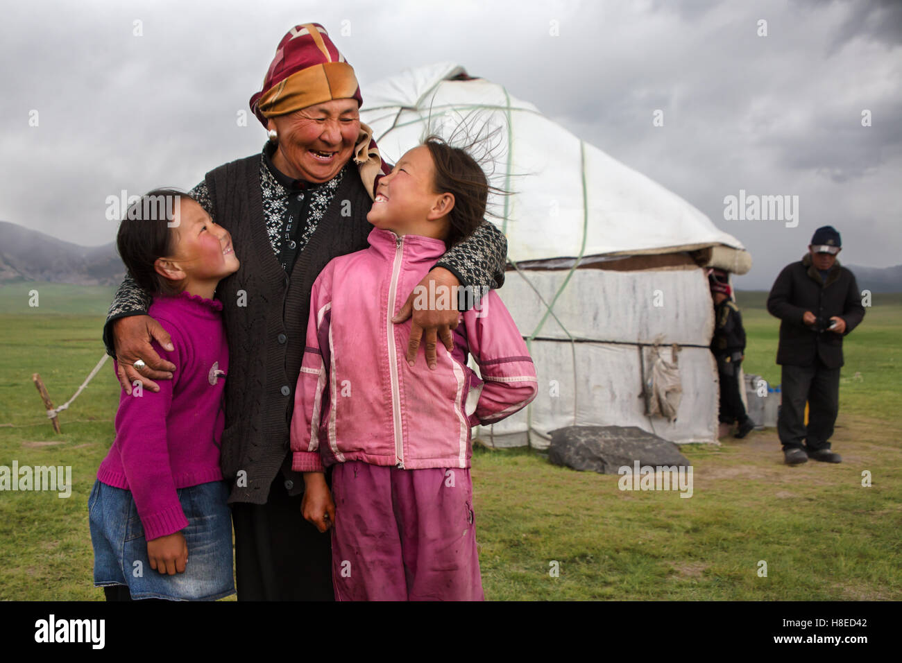 Kirguistán - retrato de gente - Viajes de personas de Asia Central - Ruta de la Seda Foto de stock