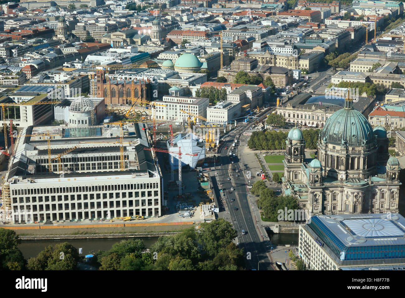 La reconstrucción del castillo de Berlín, Humboldt-Forum, Mitte, Berlin, Alemania Foto de stock