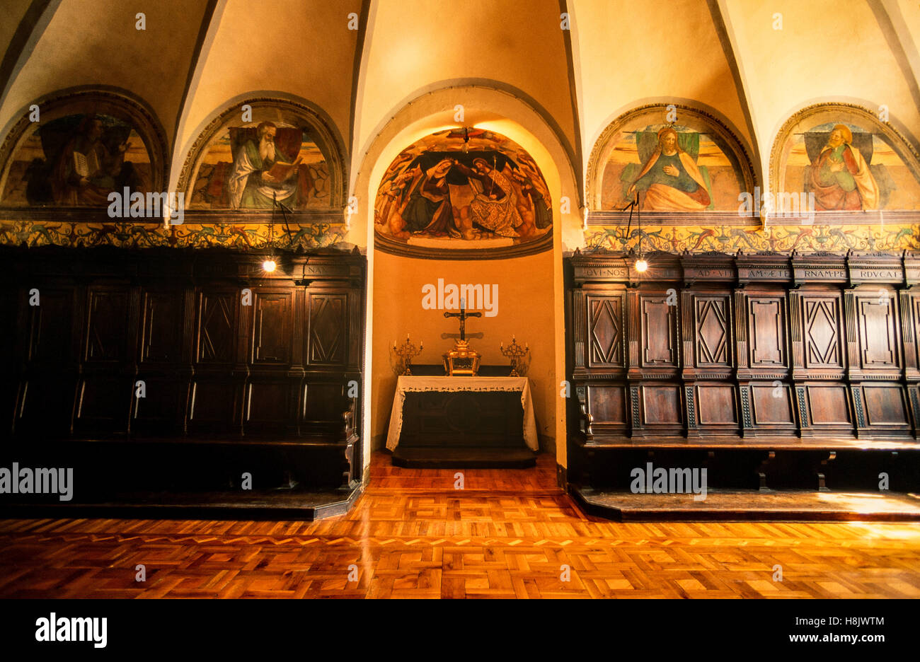 Italia Emilia Romagna Cesena Santa María del Monte Abbey - hall del capítulo Foto de stock