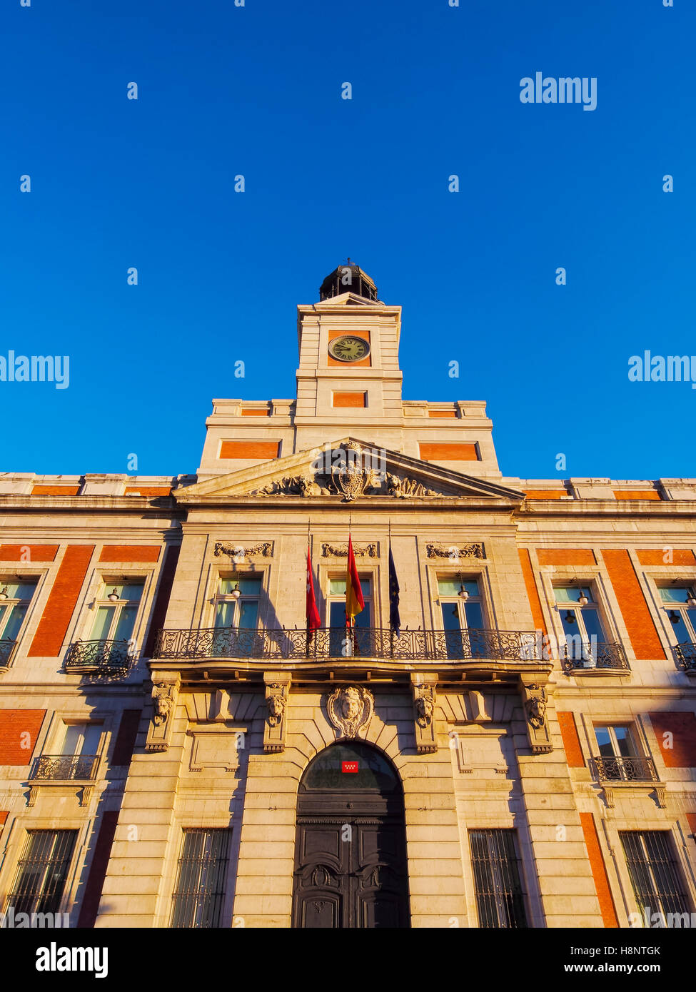 España, Madrid, Puerta del Sol, a la vista de la Direccion General de Medios  de Comunicacion del edificio Fotografía de stock - Alamy