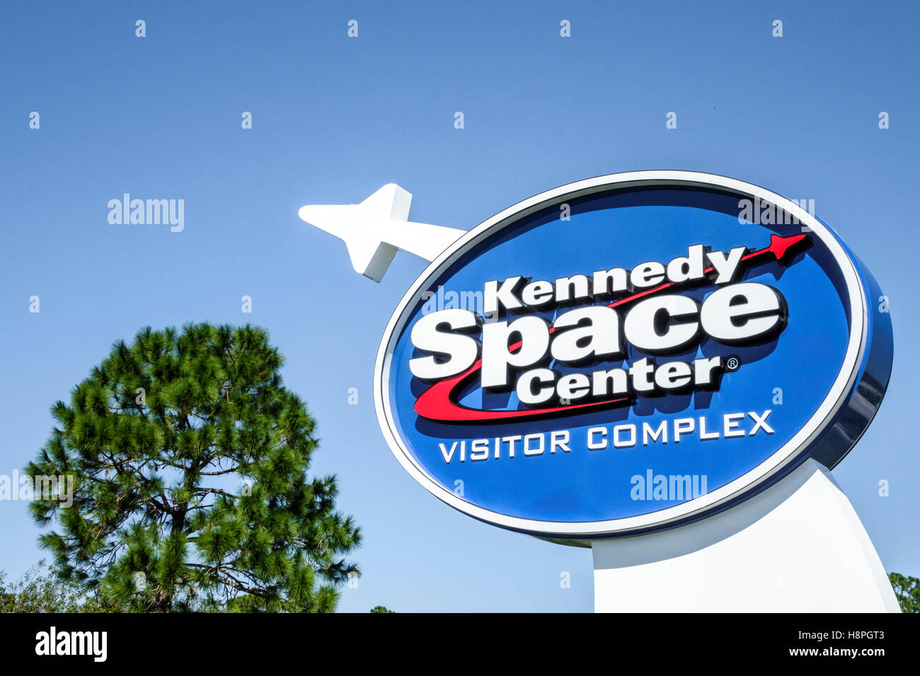 Florida Titusville, Centro Espacial Kennedy Complejo de visitantes, señal, entrada, FL161025081 Foto de stock