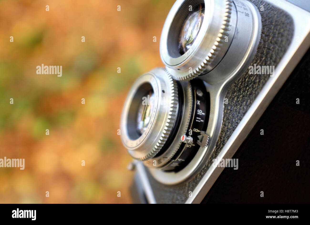 Two lens reflex fotografías e imágenes de alta resolución - Alamy