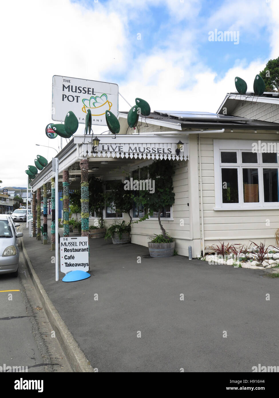 Tiendas de mejillón en Havelock, Isla del Sur, Nueva Zelanda Foto de stock