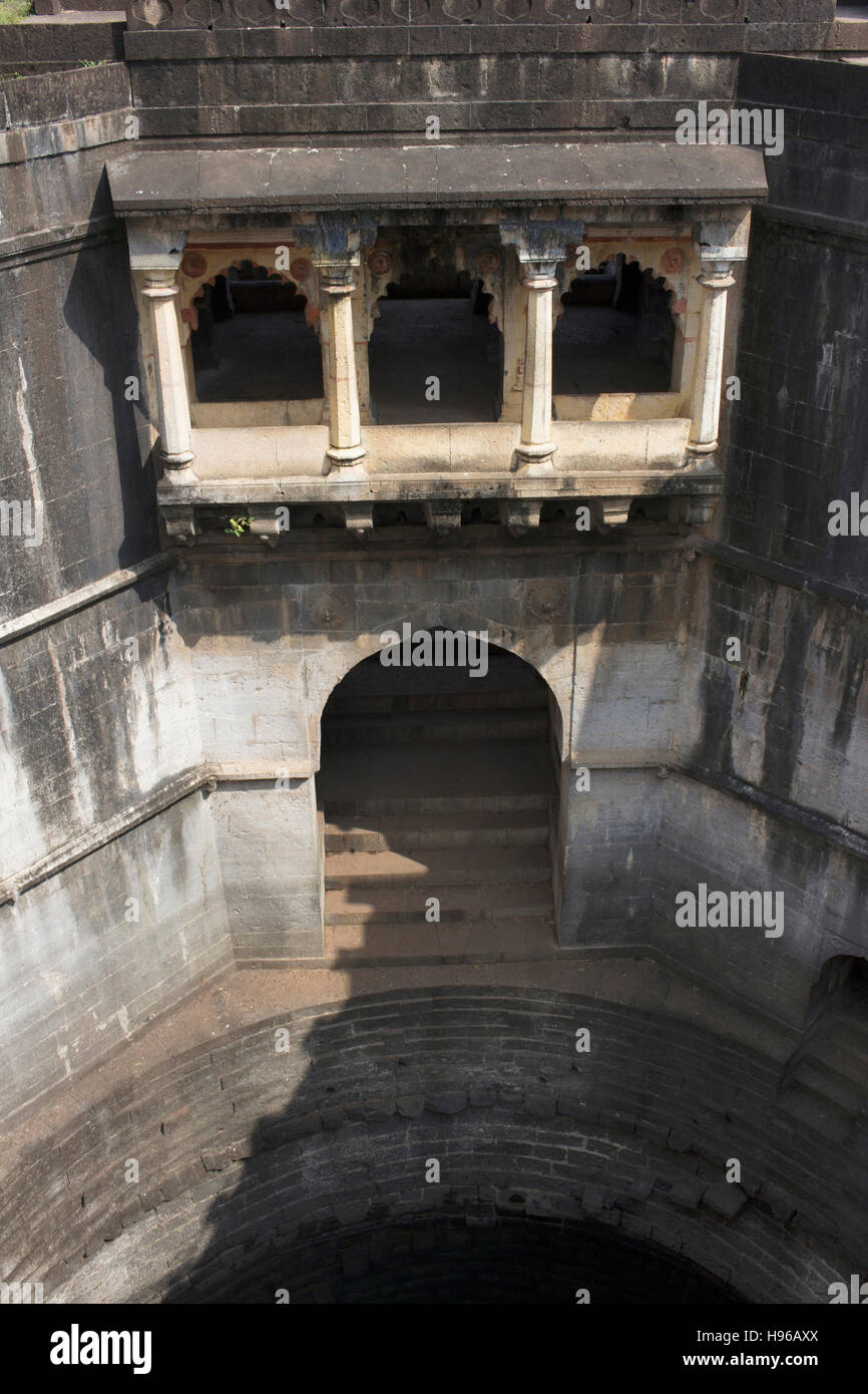 Bara motachi vihir, Maharastra, india Fotografía de stock Alamy