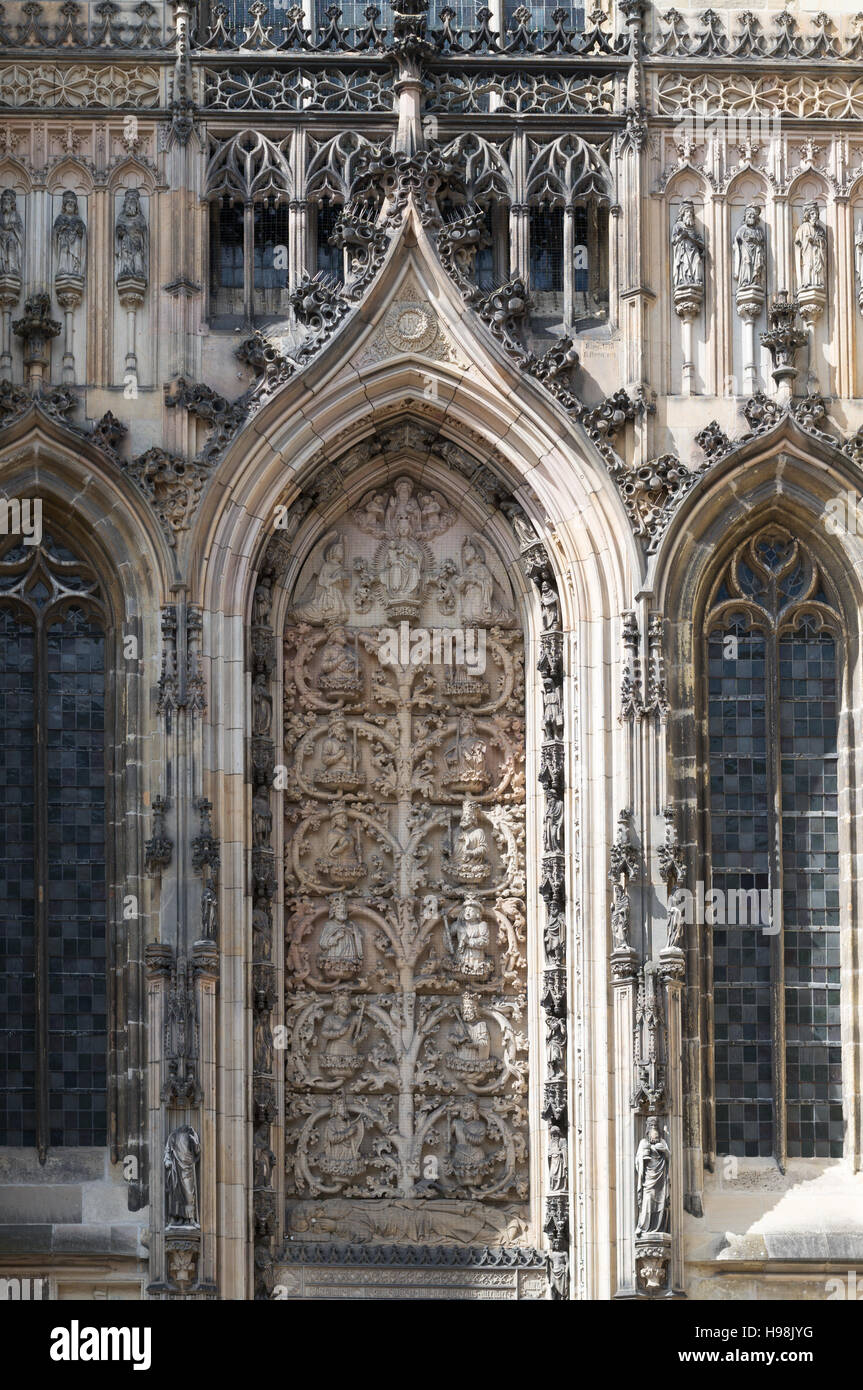 Ornamentación en piedra fuera de la Iglesia de San Lamberto en Münster, Renania del Norte-Westfalia, Alemania Foto de stock