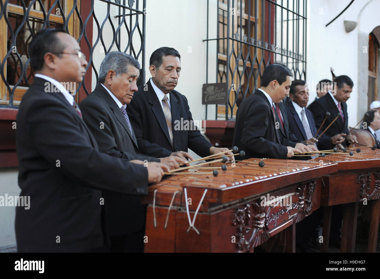 Guatemala the marimba fotografías e imágenes de alta resolución Alamy