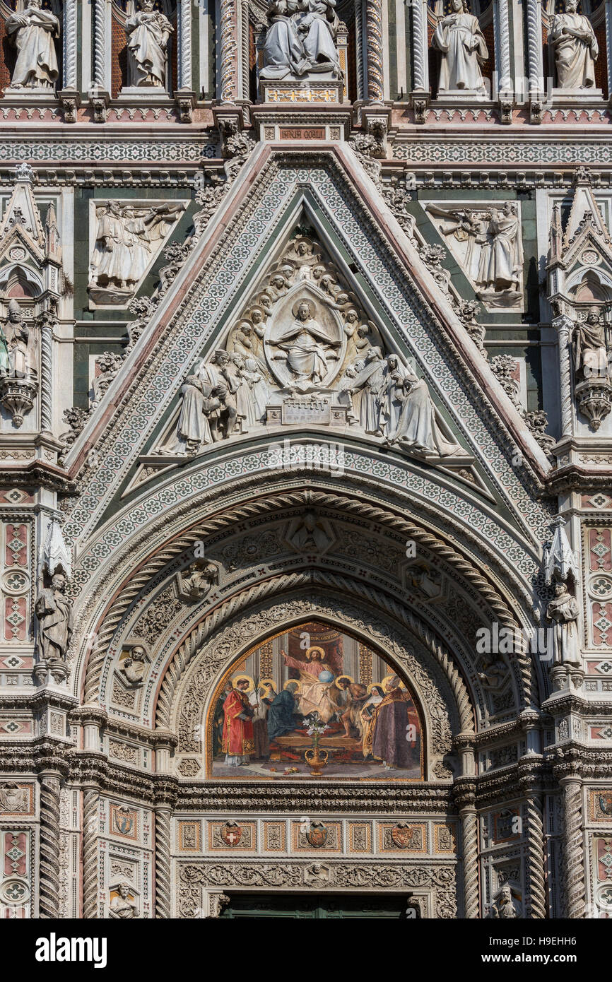 Detalle de la Catedral de Florencia (Duomo) en la ciudad de Florencia en la región de Toscana en Italia. Foto de stock