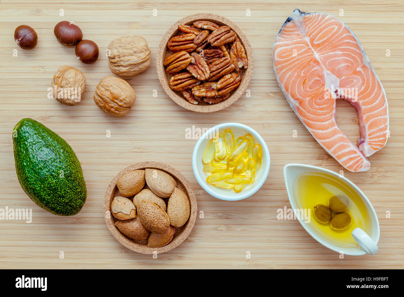 Selección alimentos fuentes de omega 3 y ácidos grasos insaturados. Super fo Foto de stock