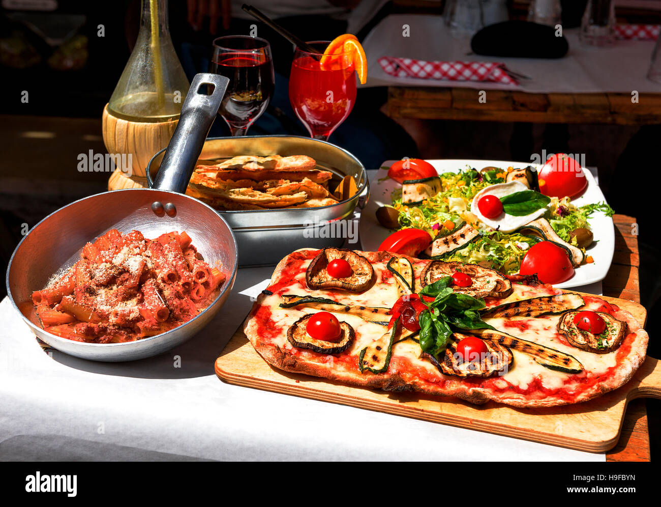 Probado y famosa comida italiana Foto de stock