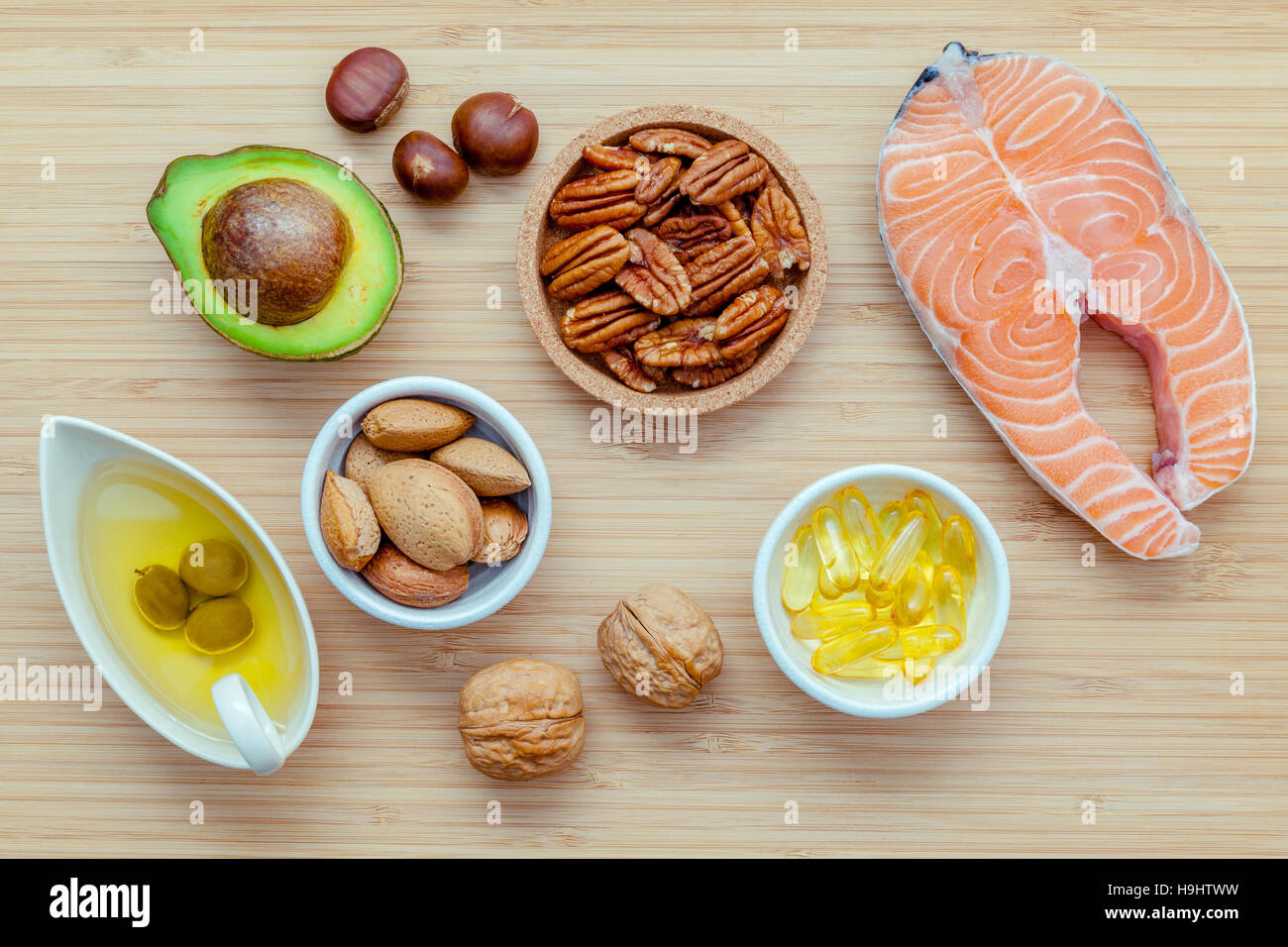 Selección alimentos fuentes de omega 3 y ácidos grasos insaturados. Super fo Foto de stock