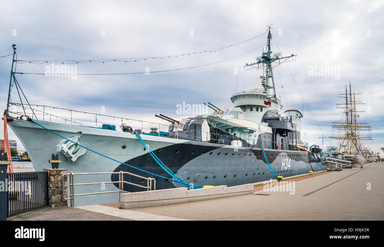 Polonia, Pomerania, Gdynia, WW II Armada Polaca Grom destructor clase ORP Blyskawica, museos barco en el puerto de Gydinia Foto de stock
