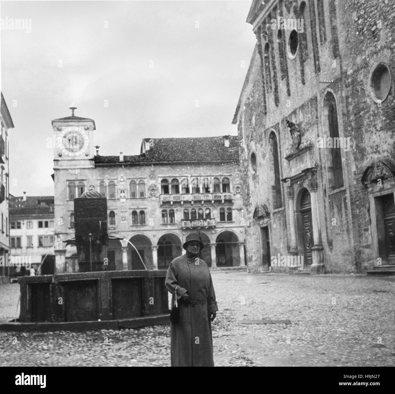 Turista judío alemán en Belluno, Italia del Norte 1924 Foto de stock