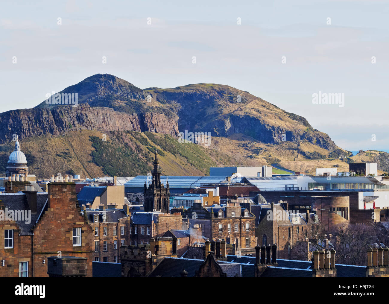 Reino Unido, Escocia, Lothian, Edimburgo, ciudad antigua vista desde el Castillo de Edimburgo. Foto de stock