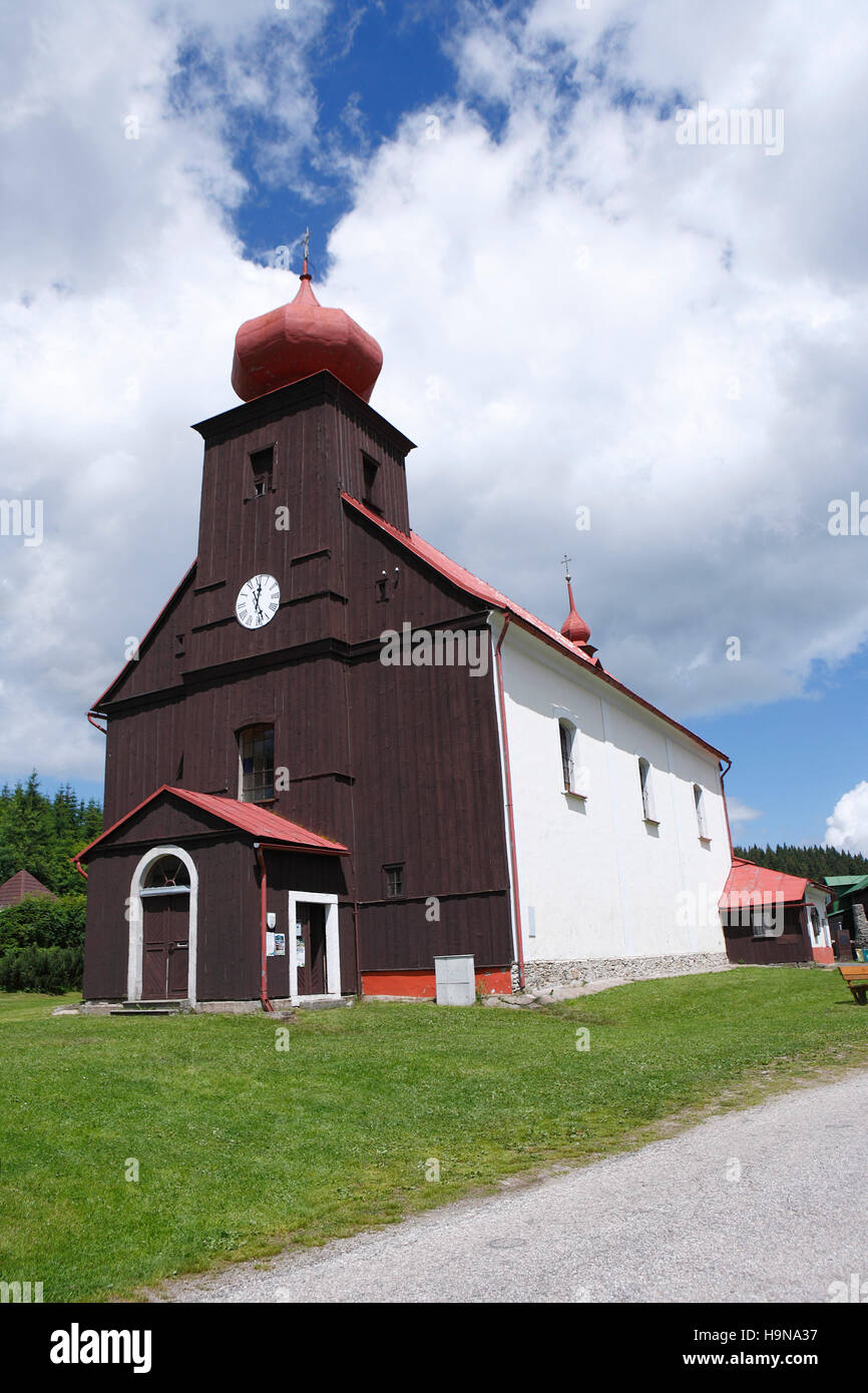 Iglesia de San Pedro y san Pablo en Mala Upa (kleinaupa), la República  Checa, Europa Fotografía de stock - Alamy