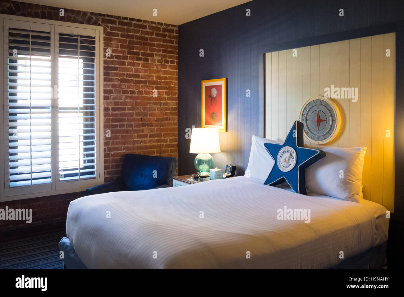Una habitación en el Argonaut Hotel en San Francisco, California. Foto de stock