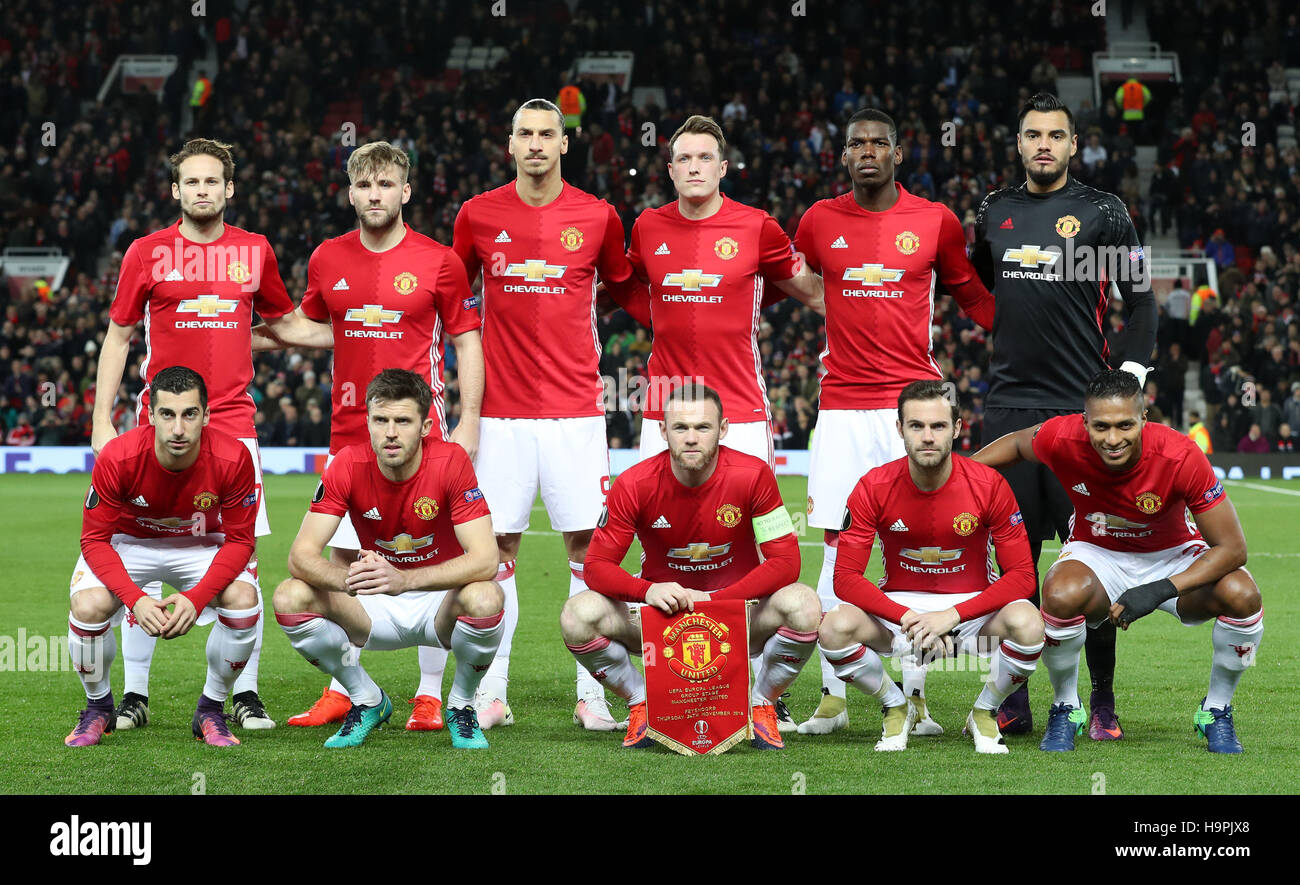 Manchester United team group (fila superior de izquierda a derecha) Daley  Blind, Lucas Shaw, Zlatan Ibrahimovic, Phil Jones, Paul Pogba y Sergio  Romero. (Fila inferior de izquierda a derecha) Henrikh Mkhitaryan, Michael