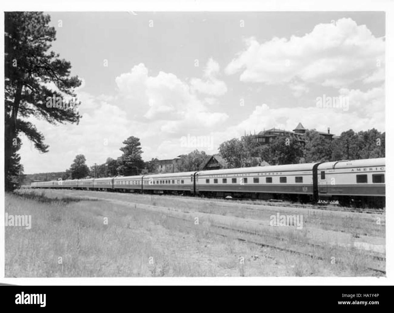 Nps 10336 4683220302 Grand Canyon Grand Canyon Railroad Depot histórico Orient Express 1995 Foto de stock