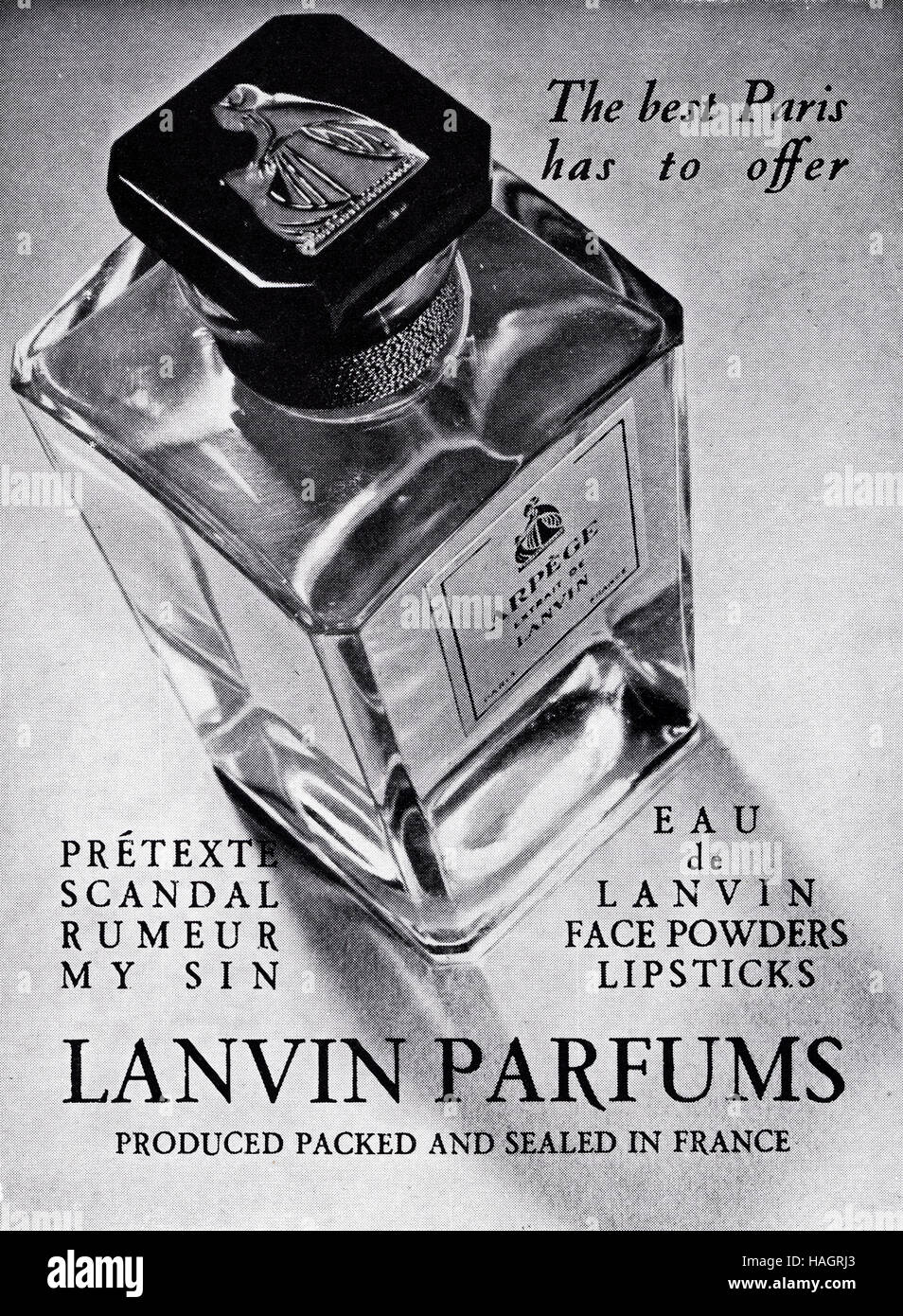 1950 anuncio de publicidad original antiguo vintage 50s revista inglesa  fecha 1953 Publicidad de perfume por Lanvin Parfums de París Francia  Fotografía de stock - Alamy
