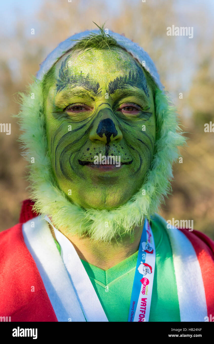 Traje de grinch fotografías e imágenes de alta resolución - Alamy Traje de grinch fotografías e imágenes de alta resolución - Alamy
