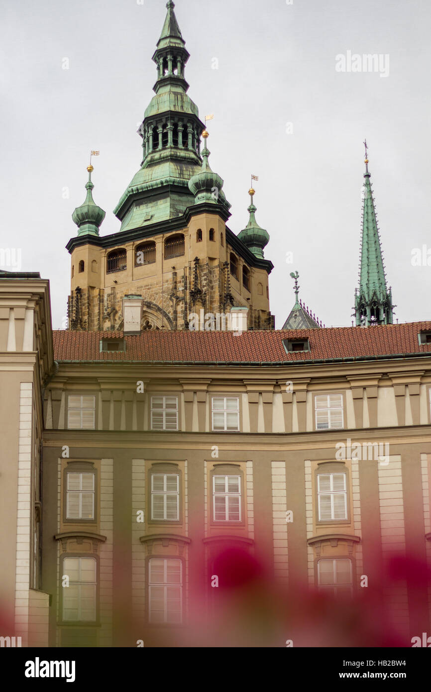 Catedral de San Vito en El Castillo de Praga Hill Foto de stock