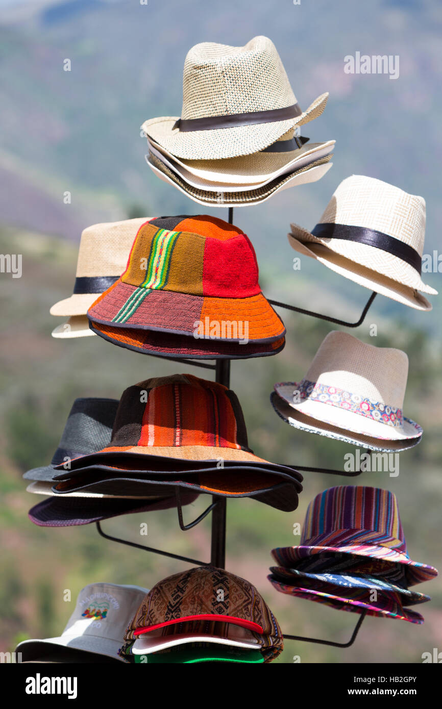 Sombreros de turista fotografías e imágenes de alta resolución - Alamy