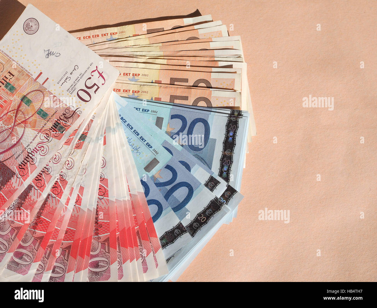 Euro y libras notas Foto de stock