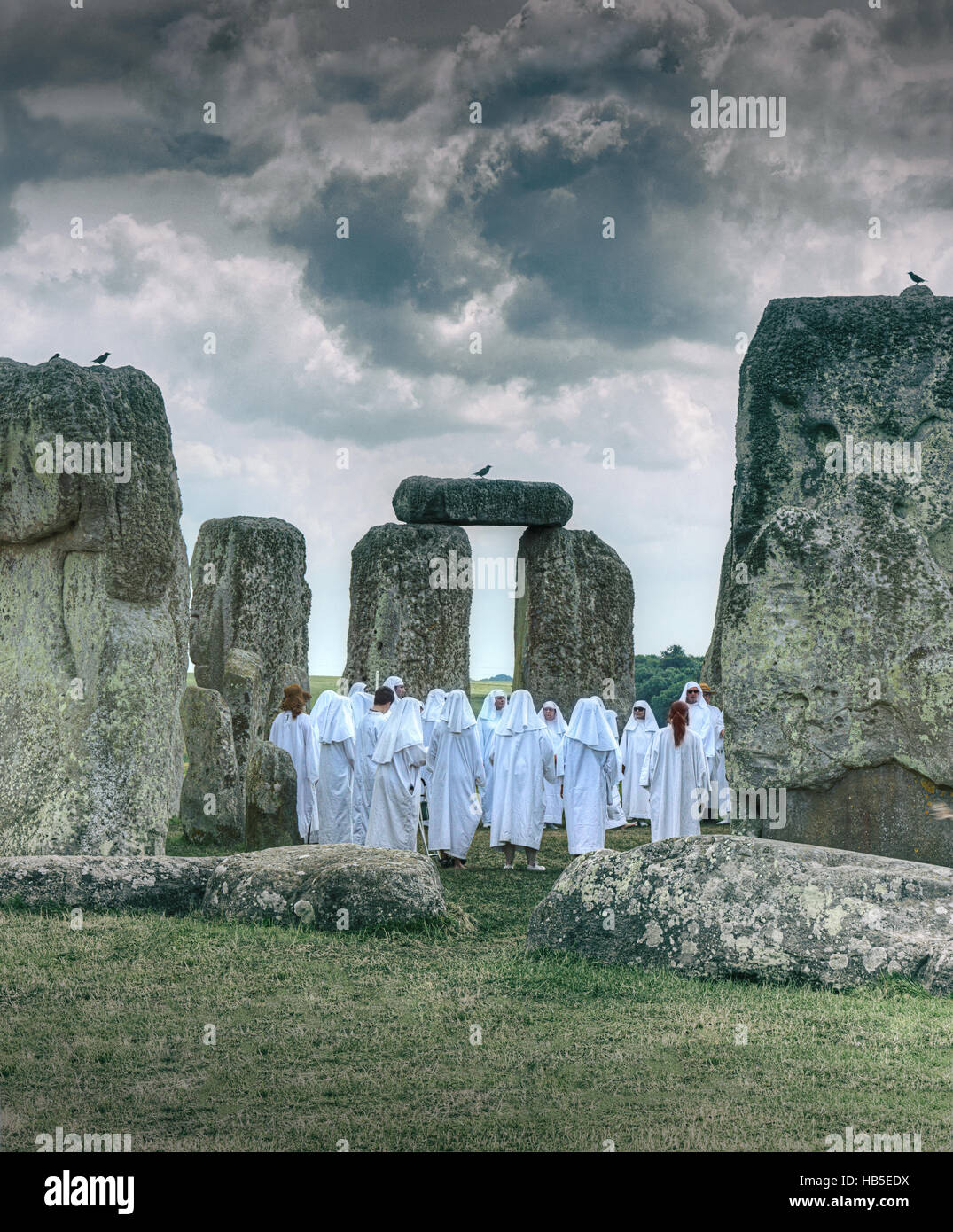 Solstice en Stonehenge. Los druidas. Celebración pagana. Ritual pagano. Foto de stock