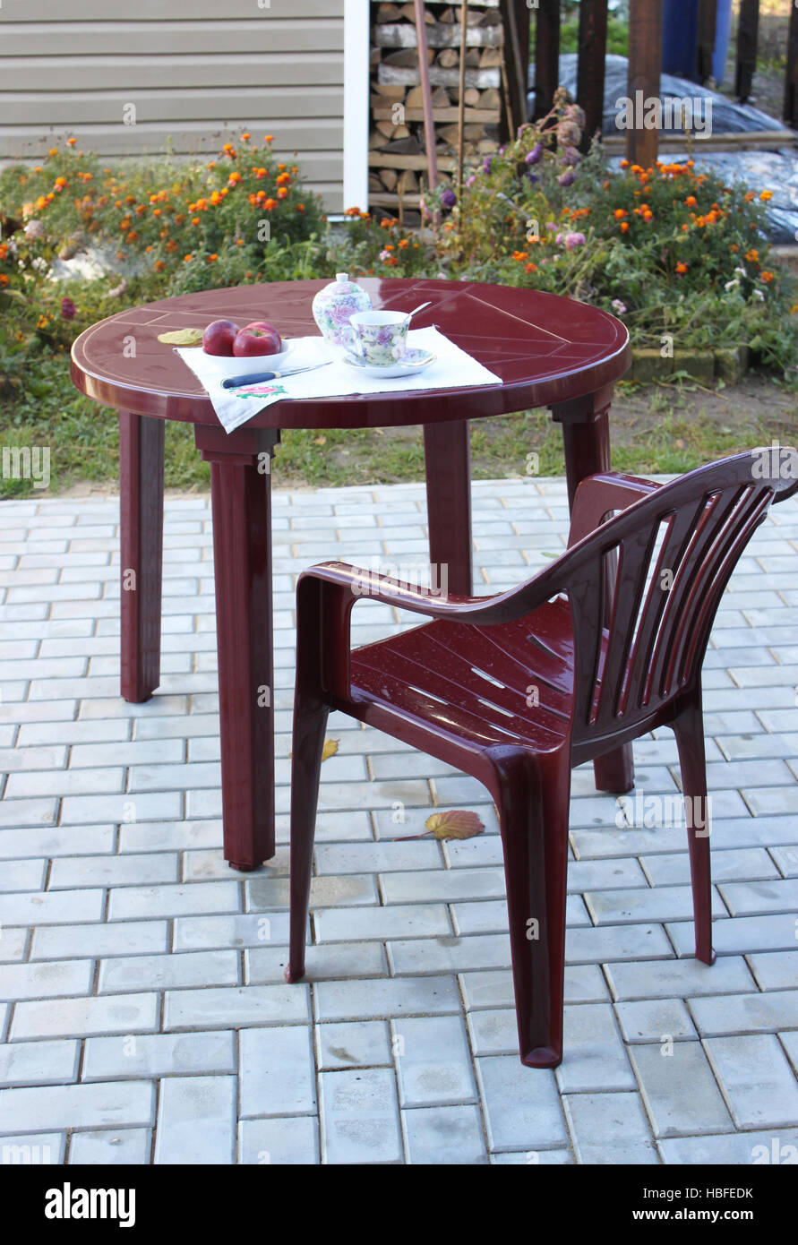 Muebles De Plastico Fotos e Imágenes de stock Alamy