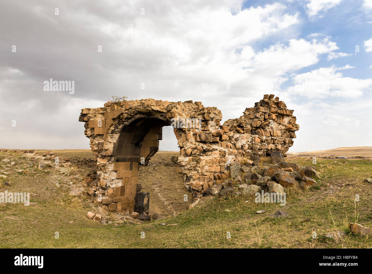 Las ruinas de Ani. Ani es una ciudad medieval armenio en ruinas situada en la provincia turca de Kars. Foto de stock