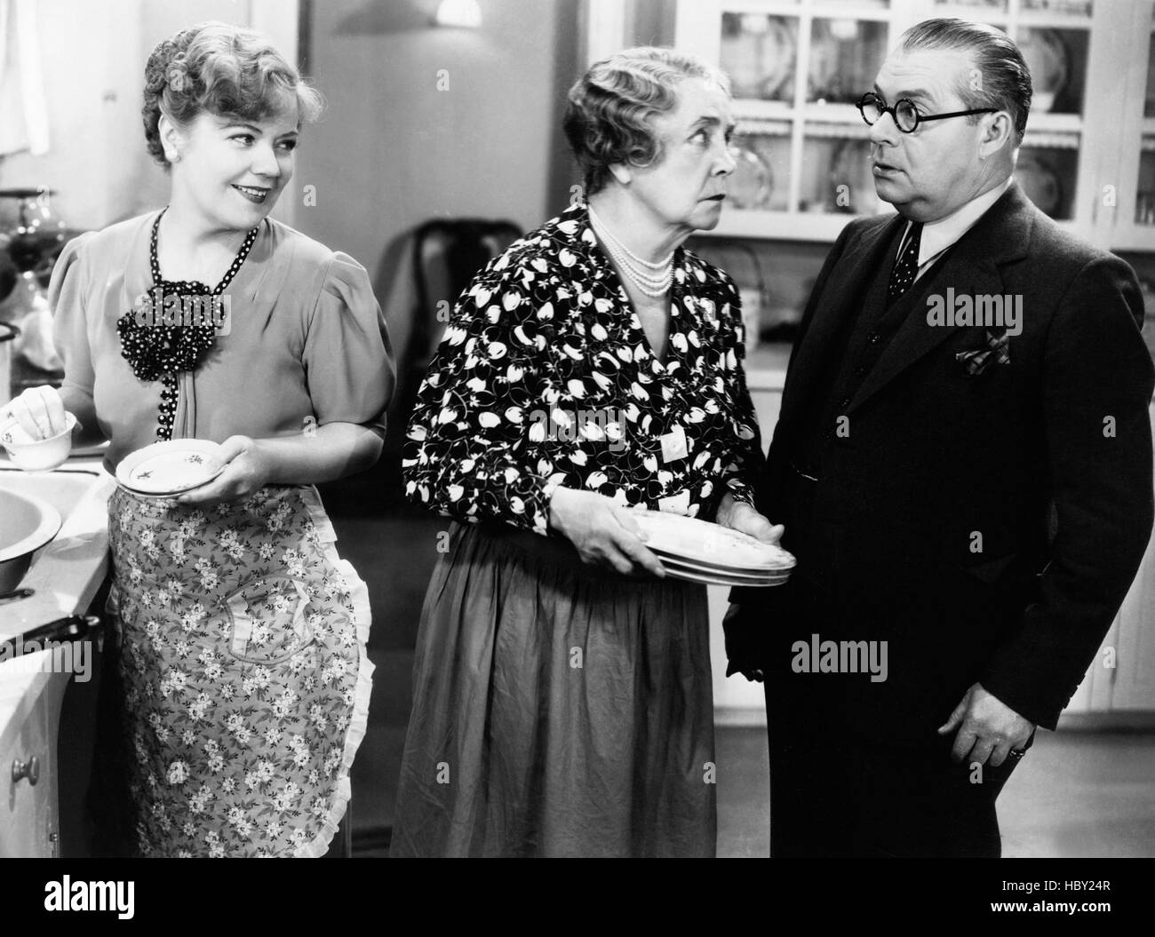 Agua Caliente, desde la izquierda: Spring Byington, Florencia Roberts, Jed Prouty, 1937, TM & Copyright © 20th Century Fox Film Foto de stock