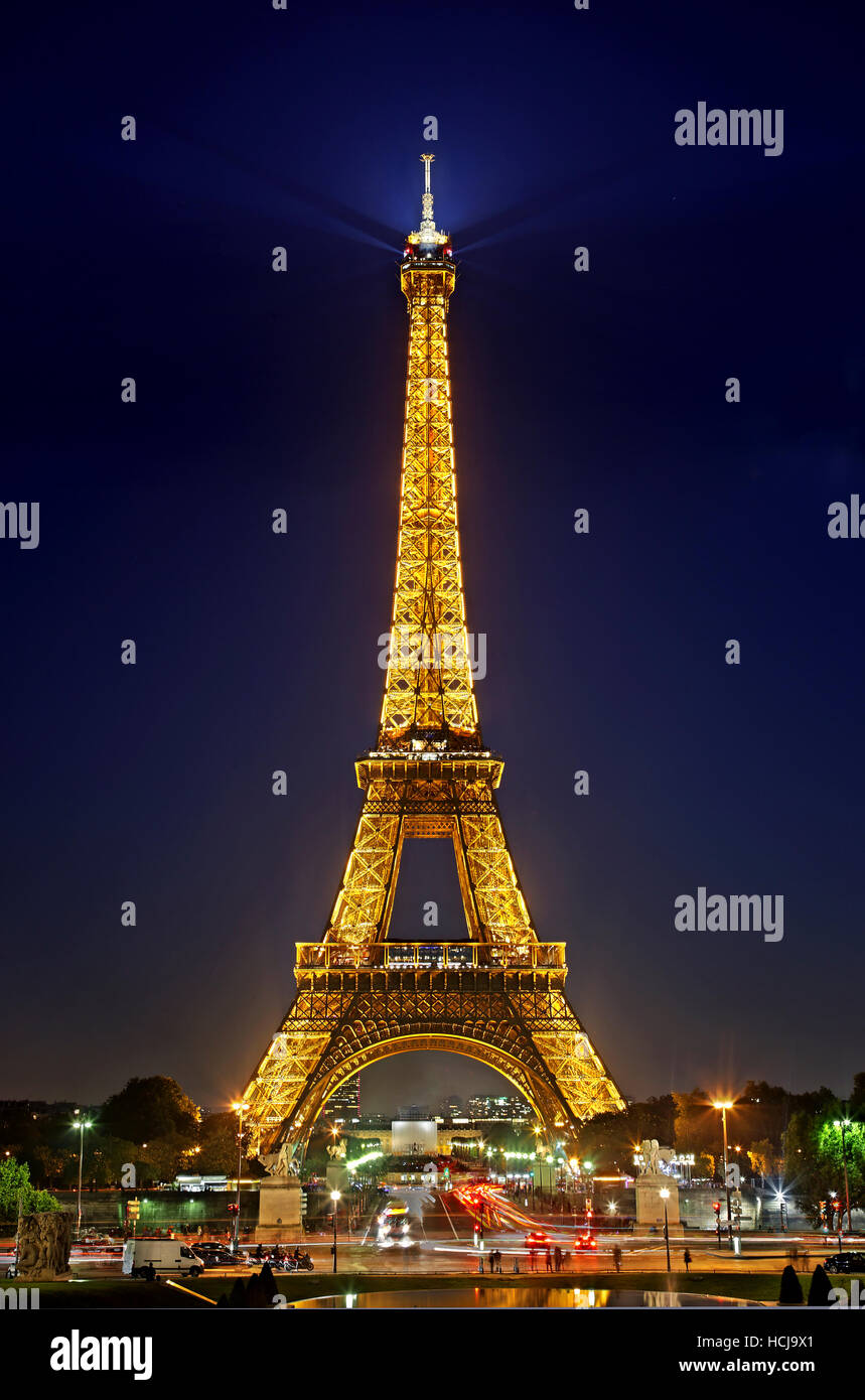 La Torre Eiffel, en París, Francia Foto de stock