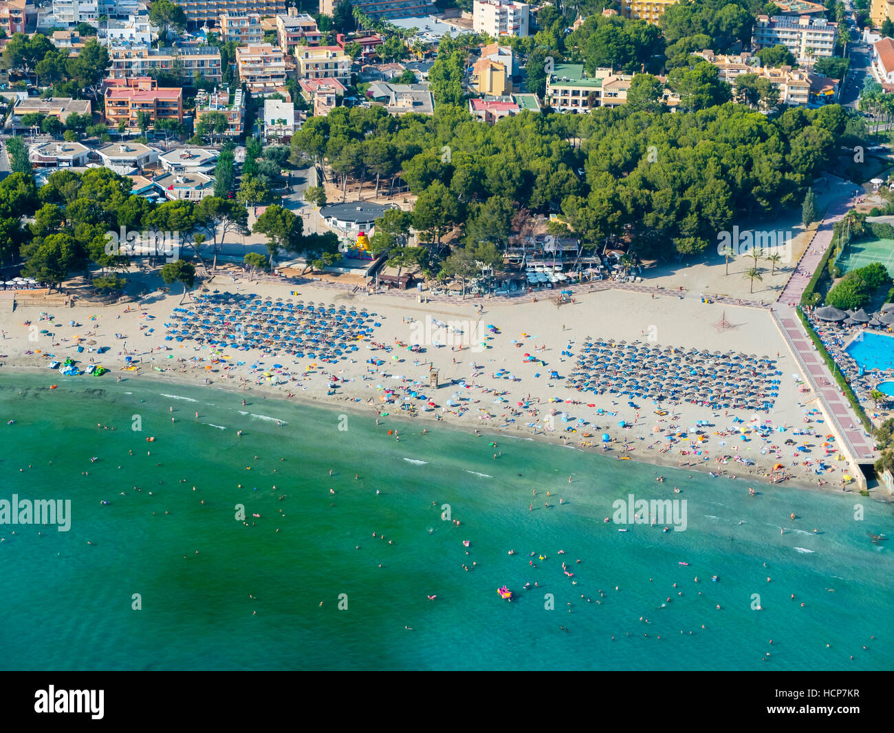 Fotografía aérea, vista de la bahía y la playa de Paguera, Mallorca, Islas Baleares, España Foto de stock