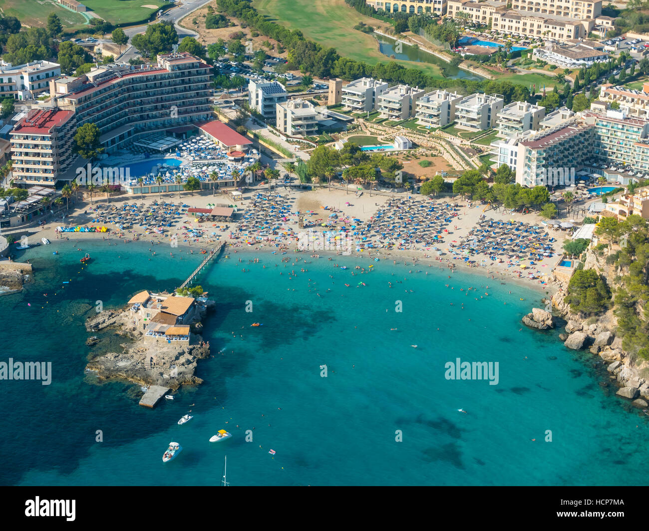 Fotografía aérea, vista de la bahía de Camp de Mar, playa, Mallorca, Islas Baleares, España Foto de stock