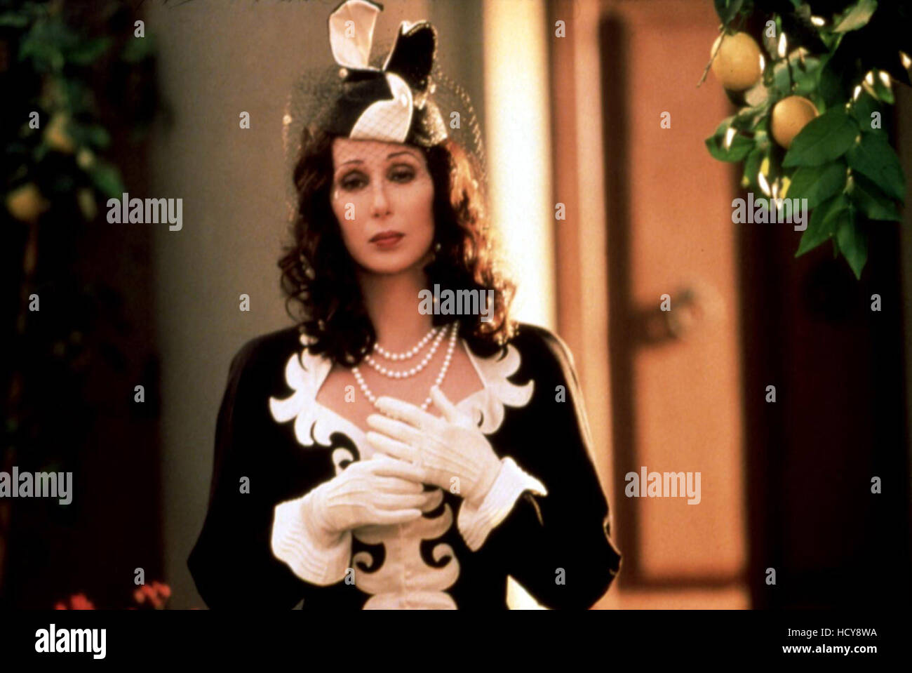 Té con Mussolini, Cher, 1999 Fotografía de stock Alamy