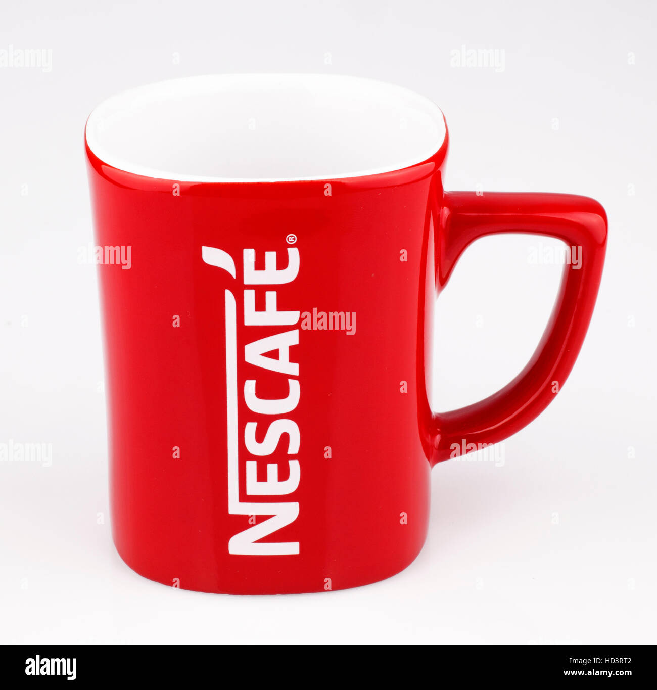 Nescafé mug, taza roja Fotografía de stock - Alamy
