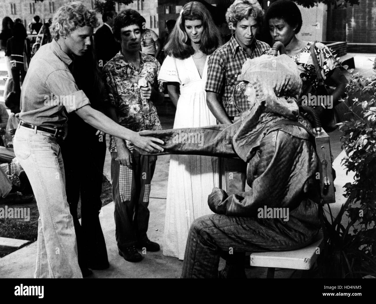 El Chico en la burbuja de plástico, Kelly Ward, P.J. Soles, John Travolta,  Vernee Watson-Johnson, 1976 Fotografía de stock - Alamy