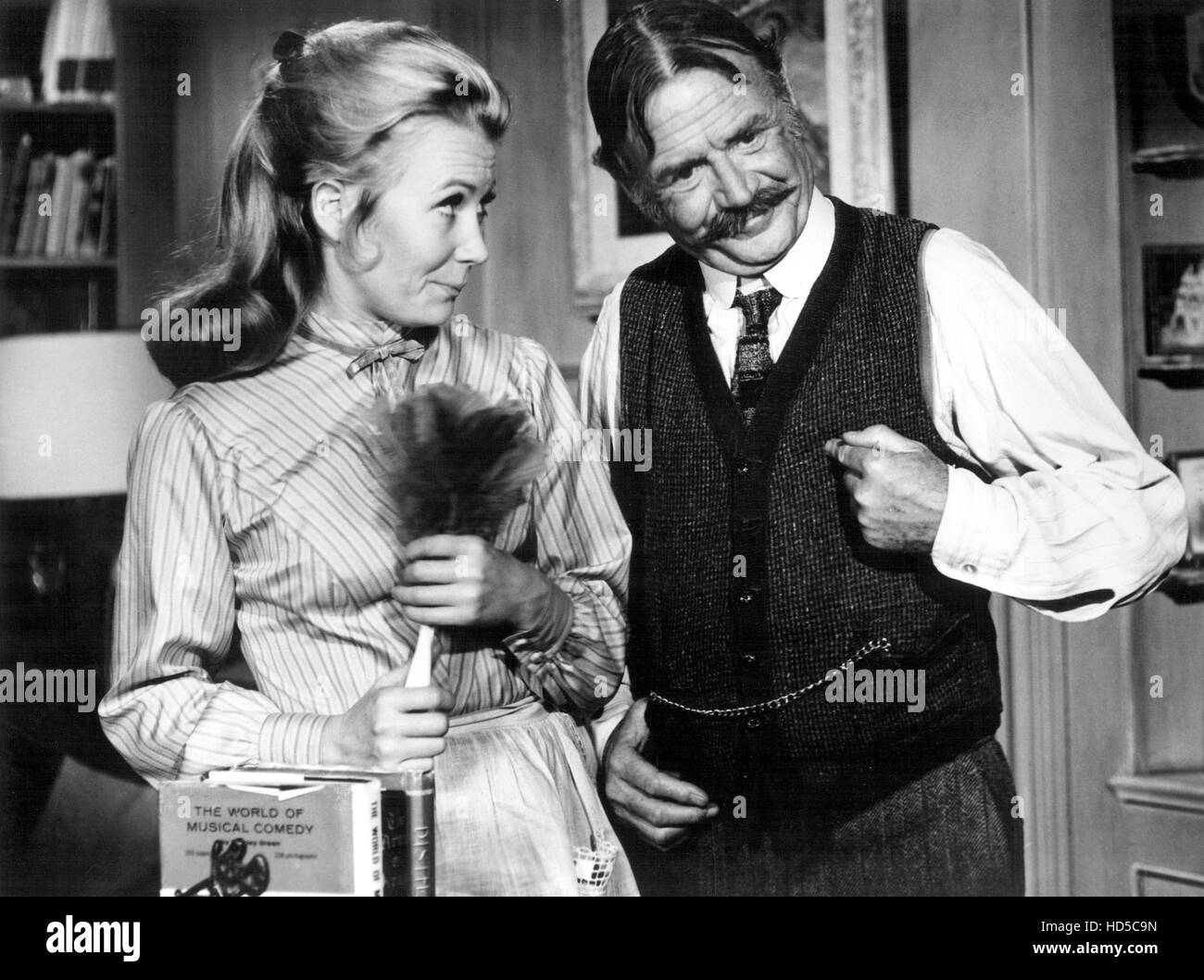 NANNY Y EL PROFESOR, Juliet Mills, John Mills, 1970 1971. TM y
